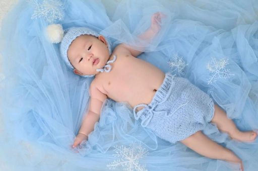 东阳宝宝几个月会认人