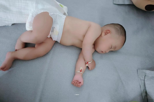 东阳没满月的宝宝